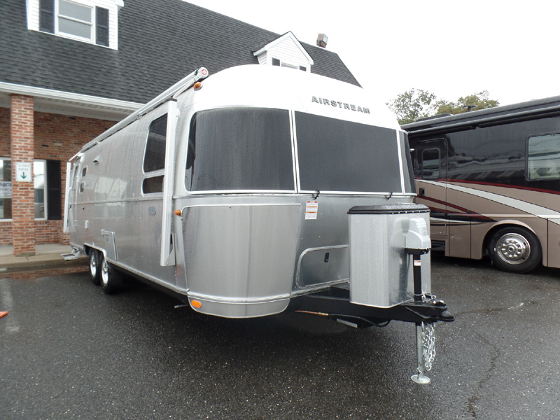 Globetrotter at Colonial Airstream