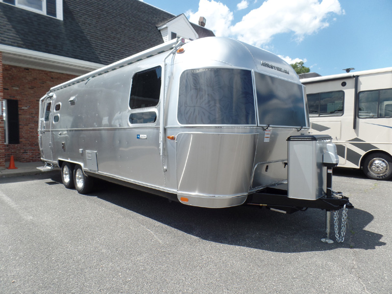 Tommy Bahama at Colonial Airstream