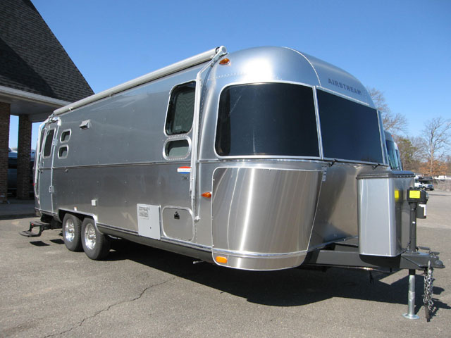 8905 Medium