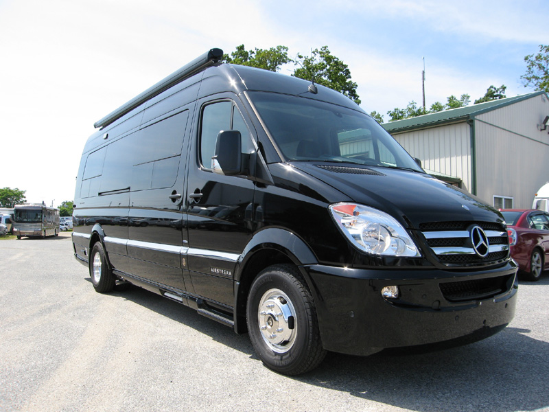 Interstate 3500 at Colonial Airstream