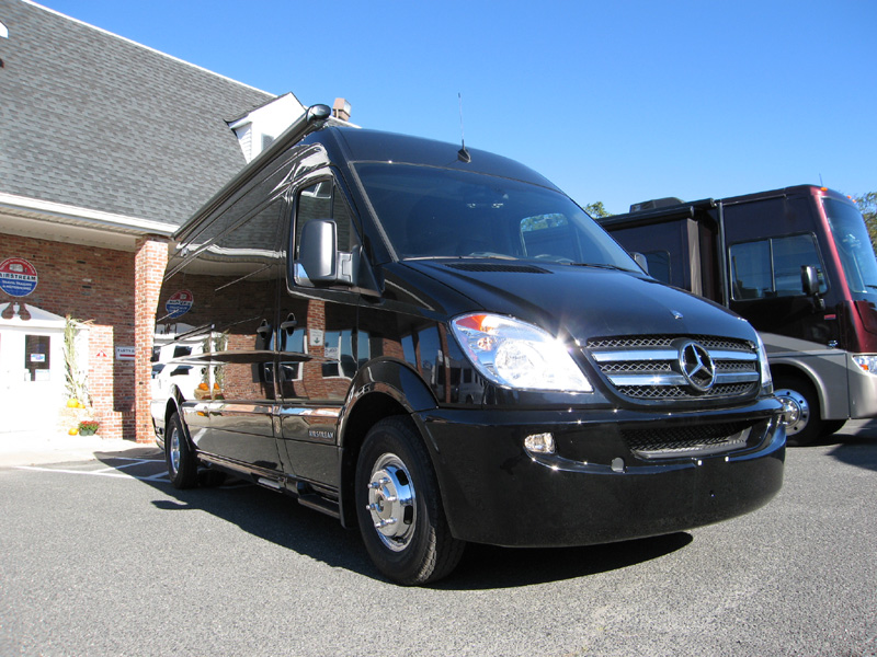 Interstate 3500 at Colonial Airstream