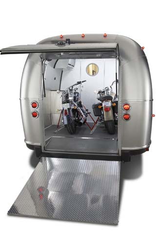 07_panamerica_rear_door