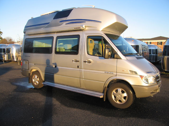 8203 Medium