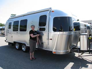 1152