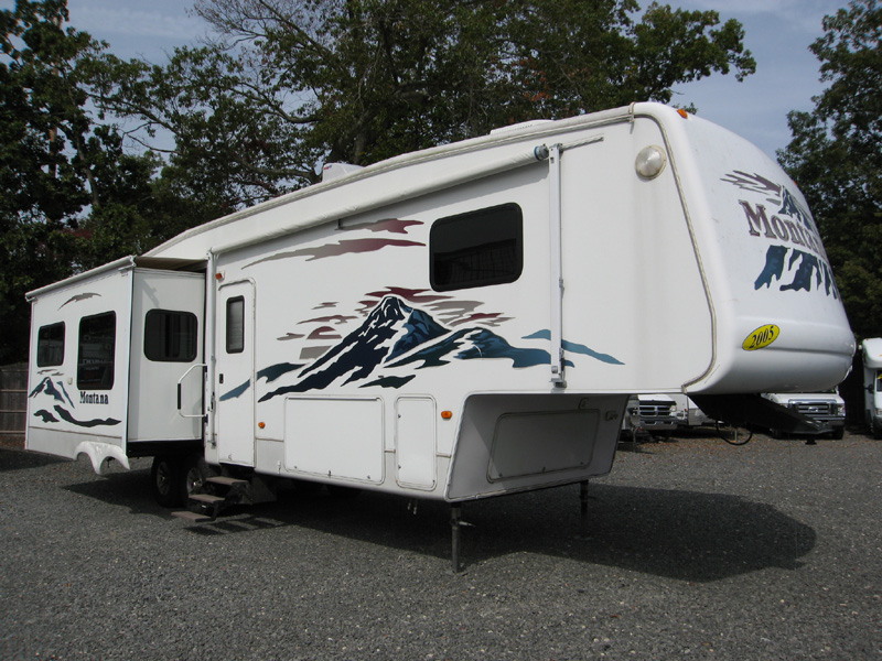 Colonial Airstream