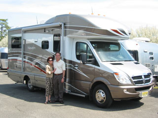 Winnebago Itasca Navion 24J