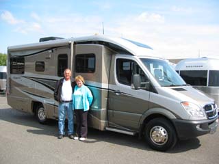 Winnebago Itasca Navion iQ DL