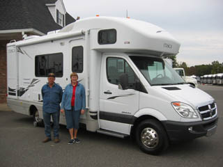 Winnebago Itasca Navion 24H