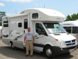 Winnebago Itasca Navion 24J