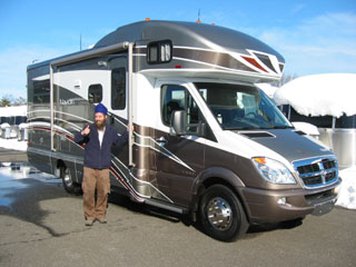 Winnebago Itasca Navion 24J