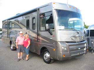 Winnebago Itasca Sunova 31E