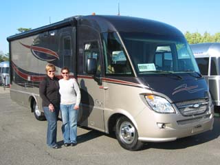 Winnebago Itasca Reyo 25R