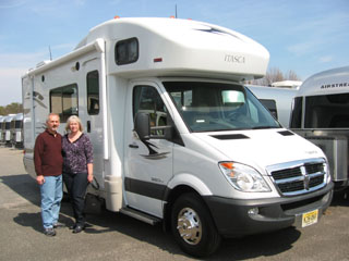 Winnebago Itasca Navion 24K