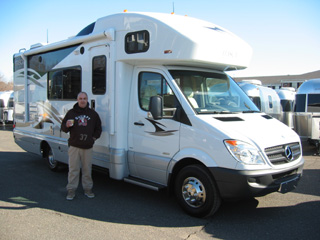 Winnebago Itasca Navion 24K