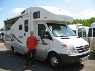 Winnebago Itasca Navion 24J