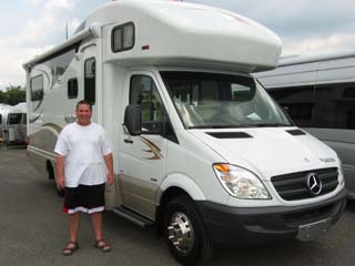 Itasca Navion 24J By Winnebago